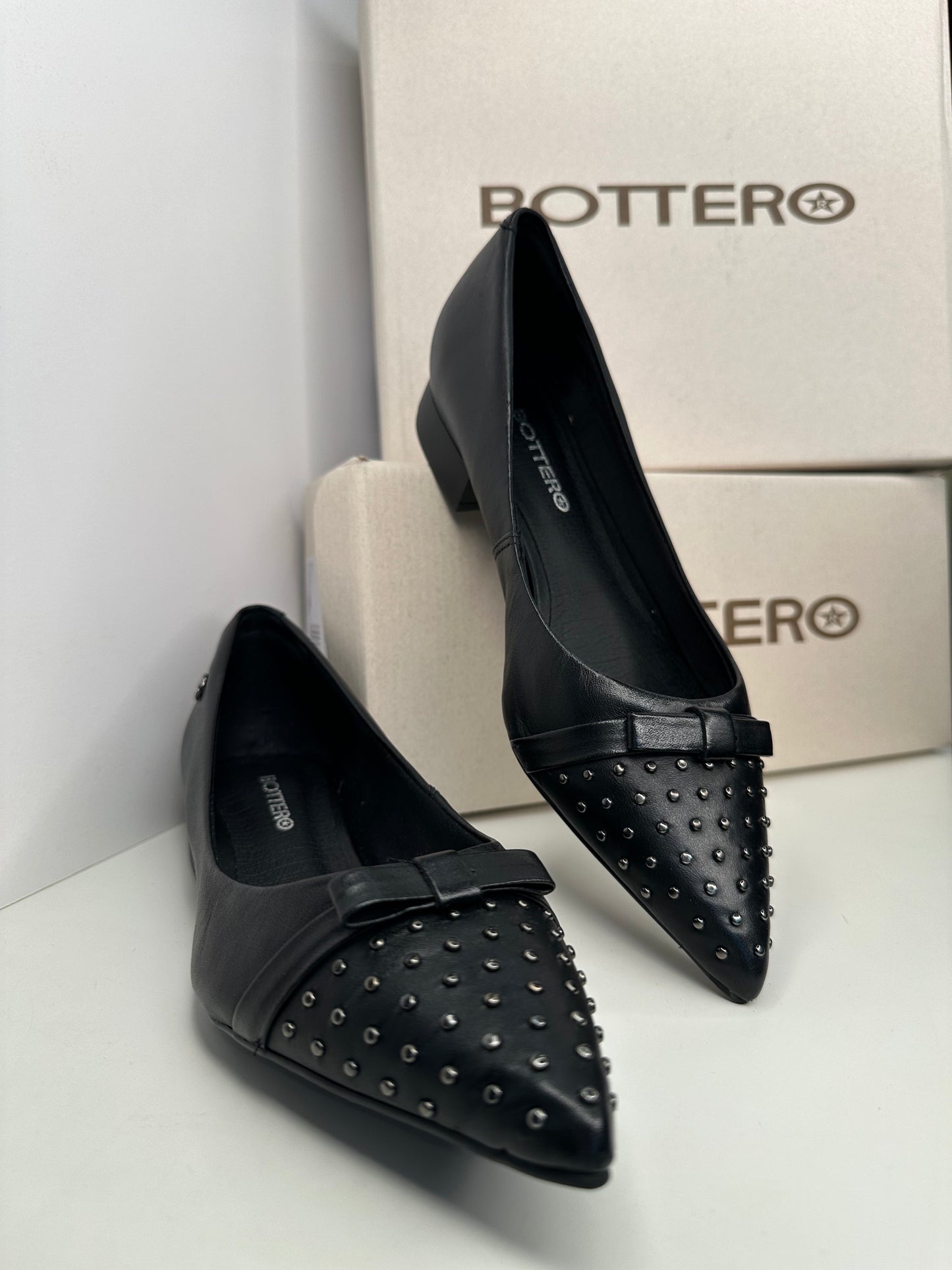 Bottero Black Shoes